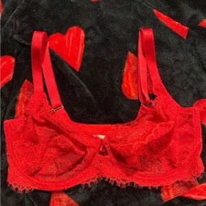 Victoria’s Secret Dream Angels UNLINED Demi lace bra red SZ 34G EUC